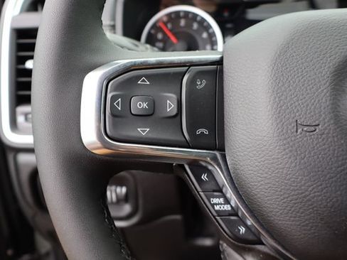 Used 2026 RAM 1500 Laramie AWD/4WD image 17