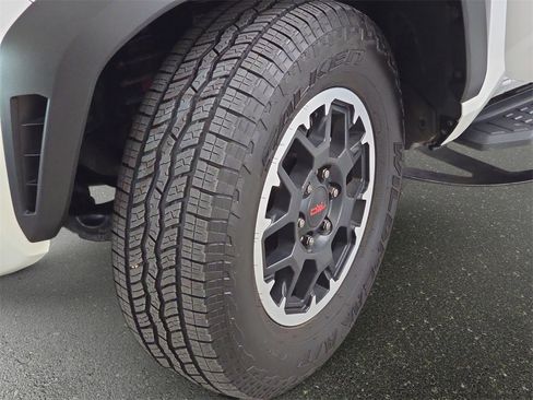 Used 2025 Toyota 4Runner TRD Off-Road Premium w/ Tow Technology Package image 36