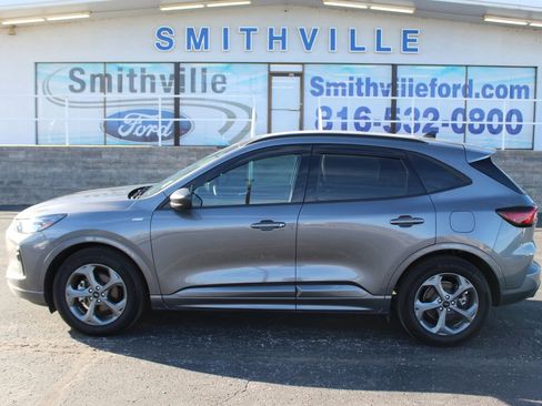 Used 2024 Ford Escape ST-Line w/ Tech Pack #1 image 4