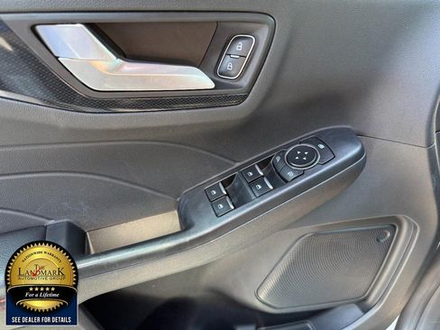 Used 2025 Ford Escape ST-Line AWD/4WD image 8