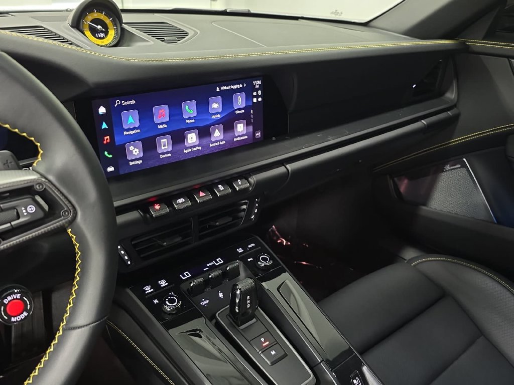 Certified 2026 Porsche 911 Targa 4 GTS AWD/4WD image 15