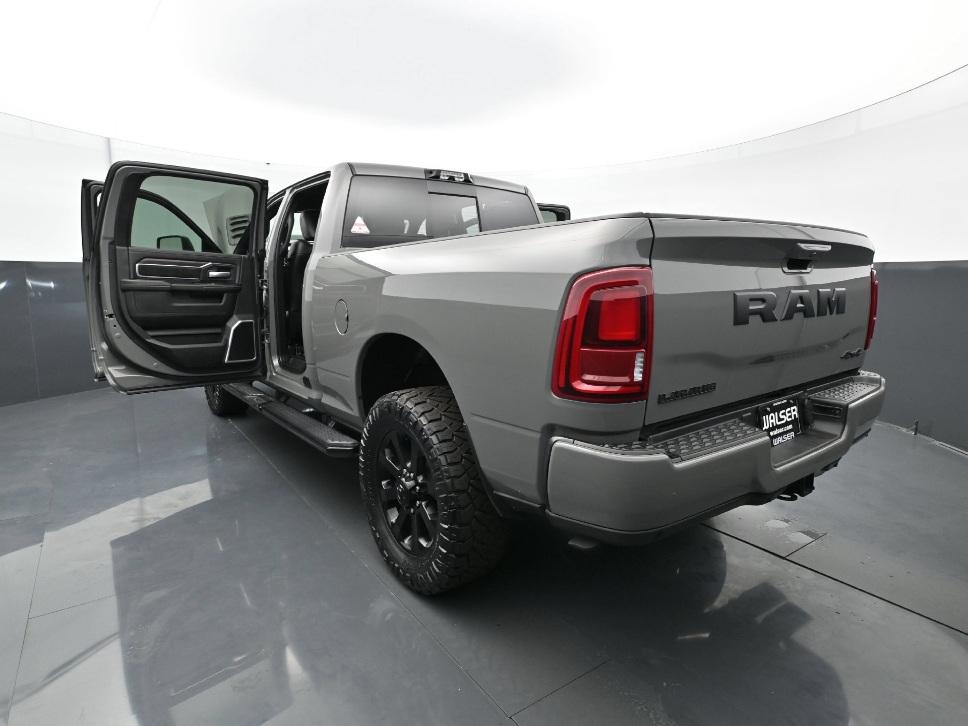 Used 2026 RAM 2500 Laramie w/ Night Edition AWD/4WD image 34