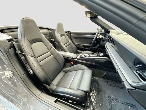 Certified 2025 Porsche 911 Carrera S RWD image 29