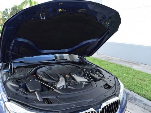 Used 2017 BMW ALPINA B7 xDrive image 91