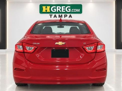 Used 2017 Chevrolet Cruze LT w/ Convenience Package FWD image 7