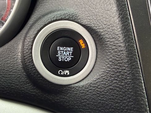 Used 2017 Dodge Journey SE FWD image 23