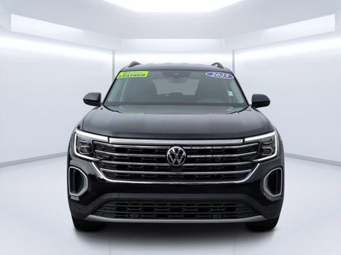 Used 2025 Volkswagen Atlas SE FWD image 8