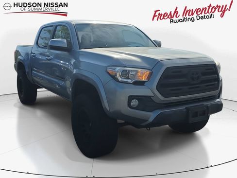 Used 2016 Toyota Tacoma SR5 w/ SR5 Appearance Package (SN) RWD image 1