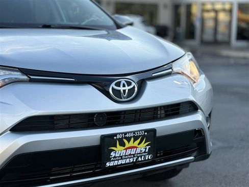 Used 2016 Toyota RAV4 XLE image 9