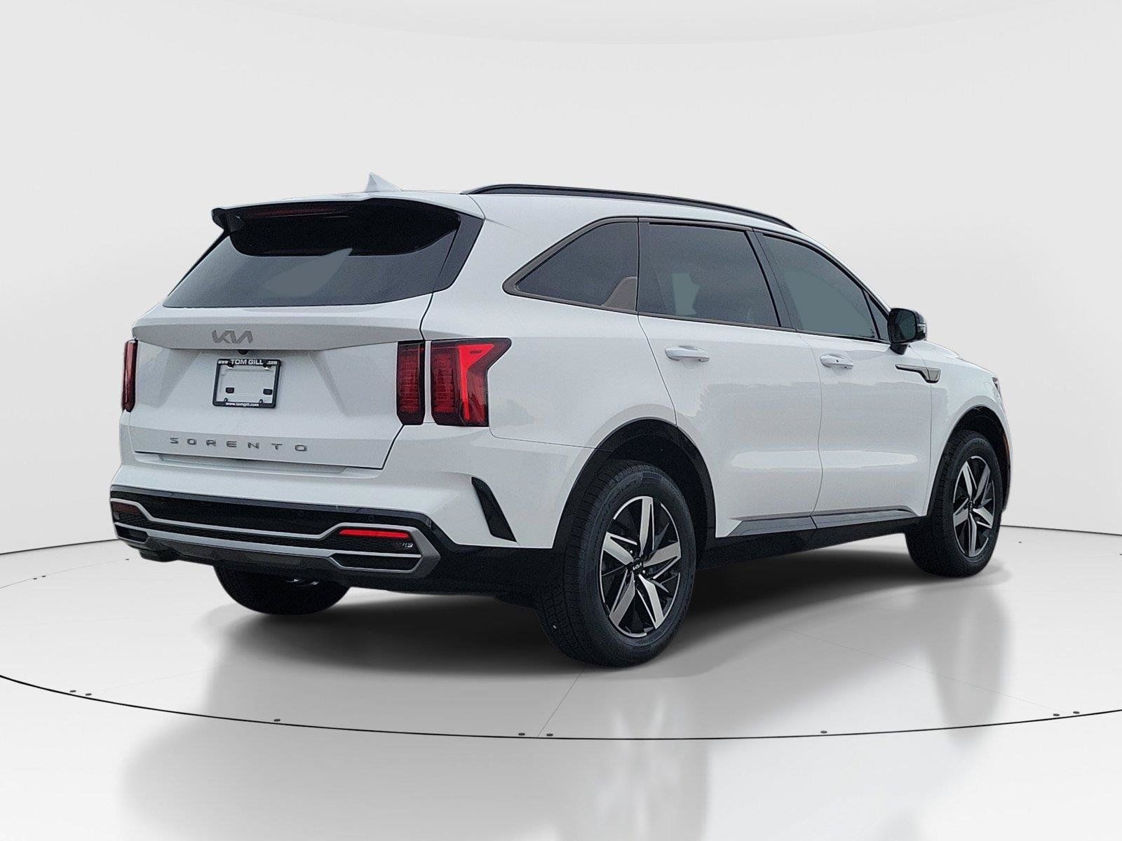 Used 2022 Kia Sorento S w/ Panoramic Sunroof Package FWD image 4
