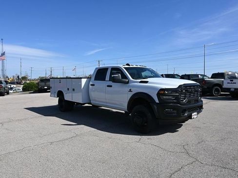 New 2026 RAM 5500 Tradesman AWD/4WD image 29