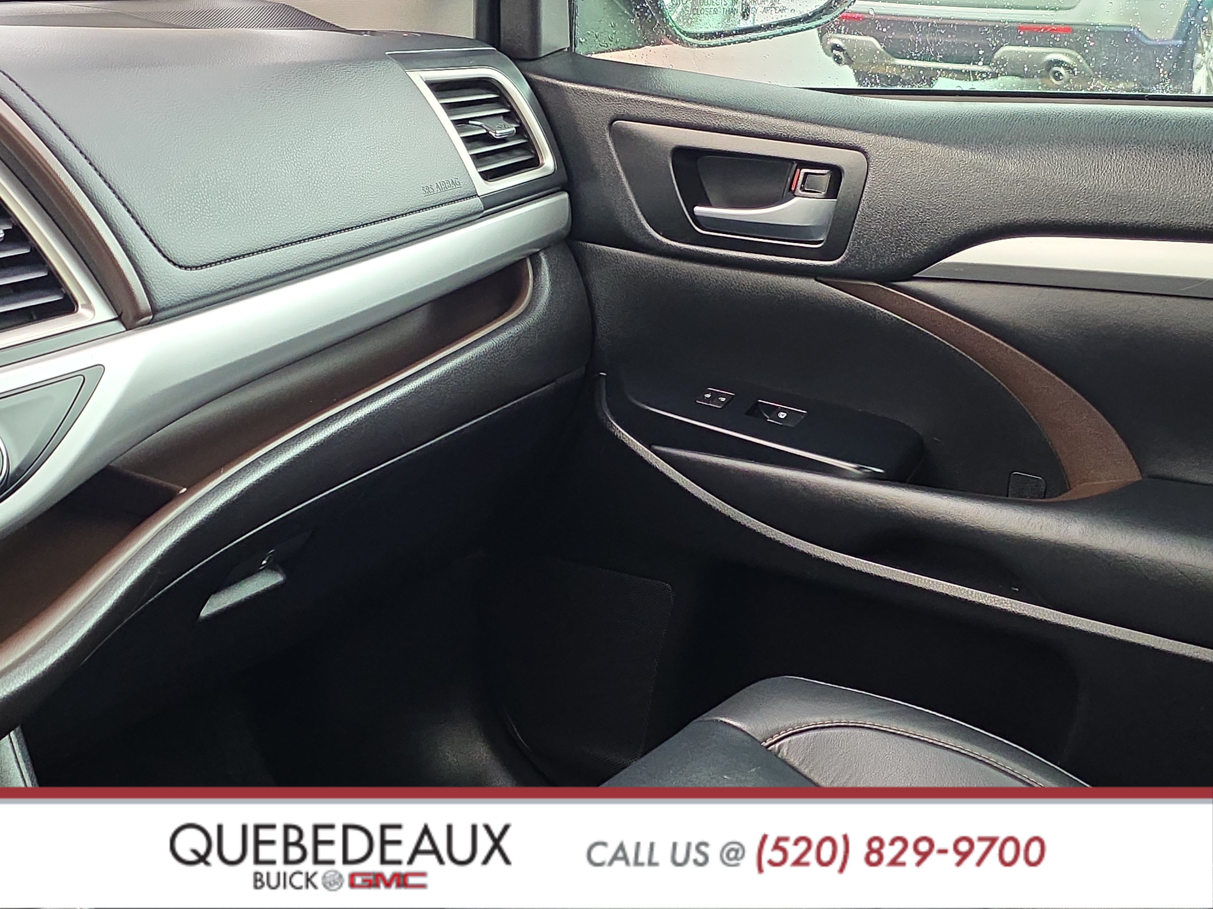 Used 2019 Toyota Highlander XLE FWD image 24