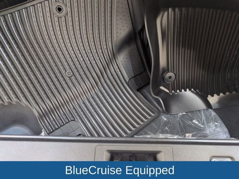 Used 2025 Ford Expedition Active image 36