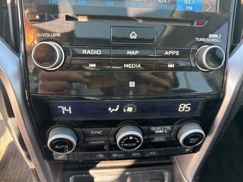 Used 2020 Subaru Ascent Limited w/ Technology Package image 9