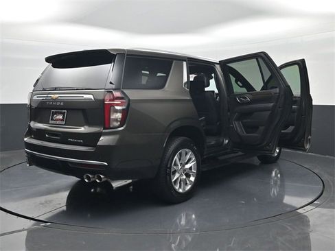 Used 2021 Chevrolet Tahoe Premier w/ Premium Package image 35