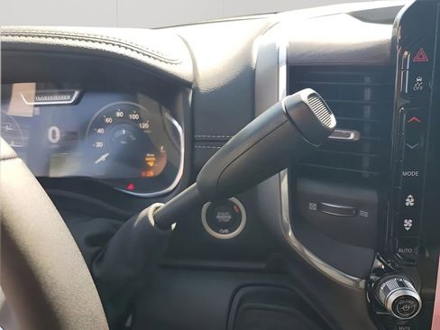 New 2025 RAM 2500 Laramie AWD/4WD image 77