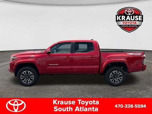 Used 2023 Toyota Tacoma TRD Sport w/ TRD Premium Sport Package AWD/4WD image 4