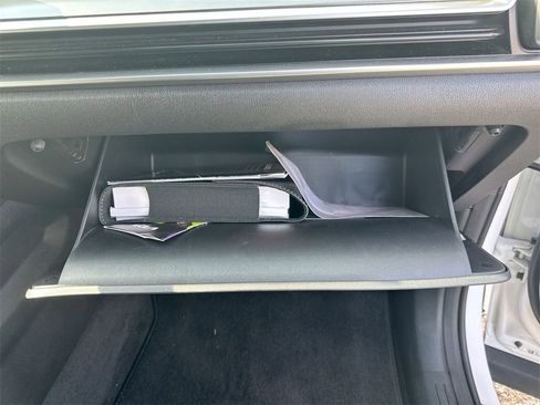 Used 2024 Kia Sorento S image 36