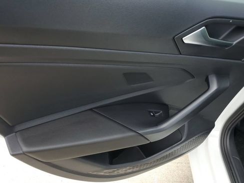 Certified 2024 Volkswagen Jetta SE w/ Panoramic Sunroof Package FWD image 16