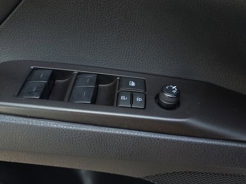 Used 2024 Toyota Camry SE image 27