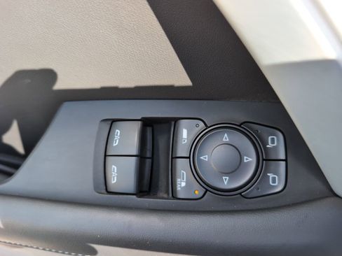 Used 2022 Chevrolet Camaro SS RWD image 13