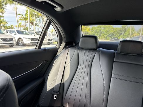 Used 2018 Mercedes-Benz E 300 4MATIC image 17