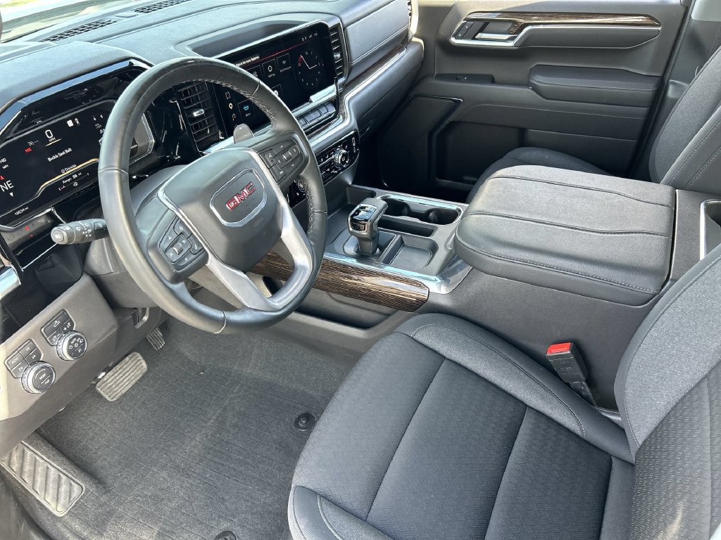 Used 2025 GMC Sierra 1500 Elevation AWD/4WD image 10