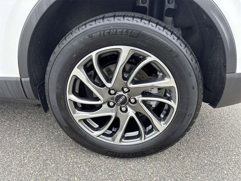 Used 2022 Lincoln Corsair AWD w/ Equipment Group 101A image 8