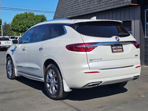 Used 2020 Buick Enclave Avenir w/ Avenir Technology Package AWD/4WD image 3