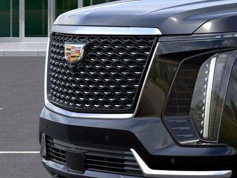New 2026 Cadillac Escalade Luxury image 13