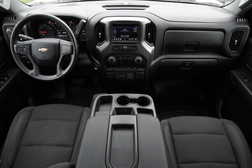 Used 2025 Chevrolet Silverado 2500 Custom w/ Custom Value Package AWD/4WD image 9