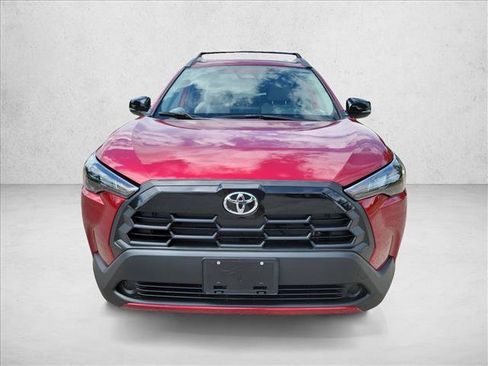 Used 2026 Toyota Corolla Cross LE FWD image 2