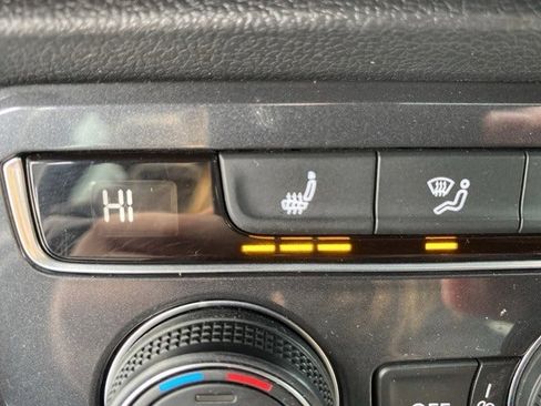 Used 2021 Volkswagen Tiguan SE R-Line image 20