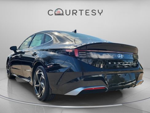 New 2026 Hyundai Sonata SEL image 2