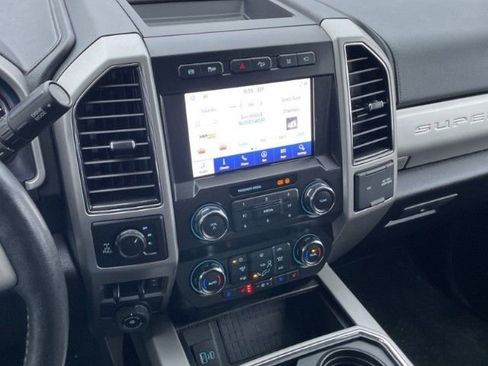 Used 2020 Ford F350 Lariat image 9
