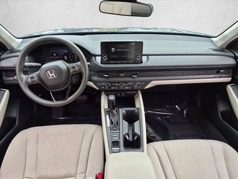 Used 2024 Honda Accord EX image 17