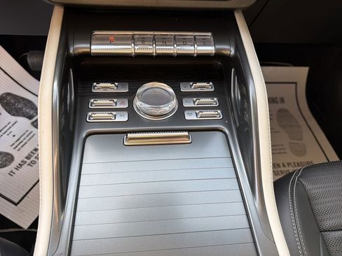 Used 2024 Lincoln Nautilus Reserve image 20