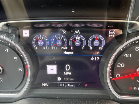 Used 2020 Chevrolet Silverado 1500 High Country w/ Technology Package image 15