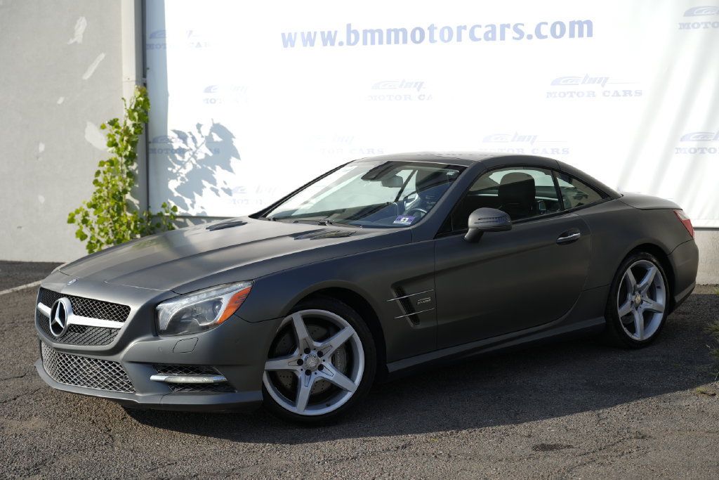 Used 2013 Mercedes-Benz SL 550 image 2