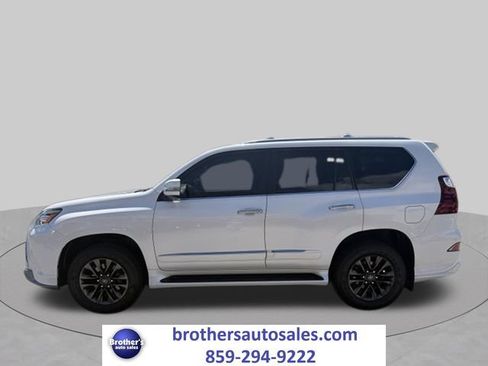 Used 2017 Lexus GX 460 Luxury AWD/4WD image 3