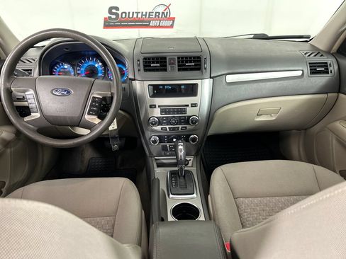 Used 2010 Ford Fusion SE FWD image 17