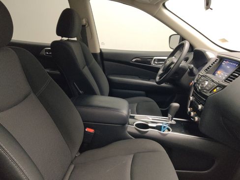 Used 2020 Nissan Pathfinder S FWD image 21