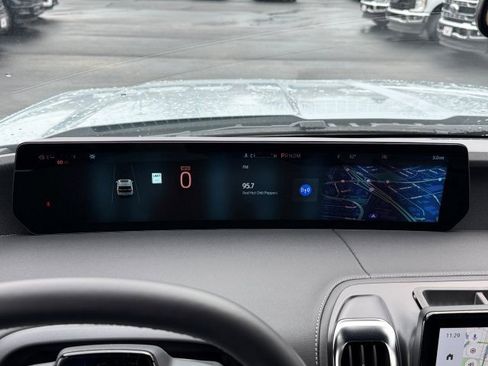 New 2026 Ford Expedition Platinum image 35