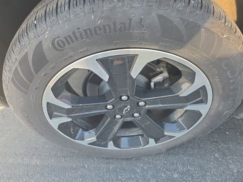 Used 2025 Chevrolet Equinox LT image 39