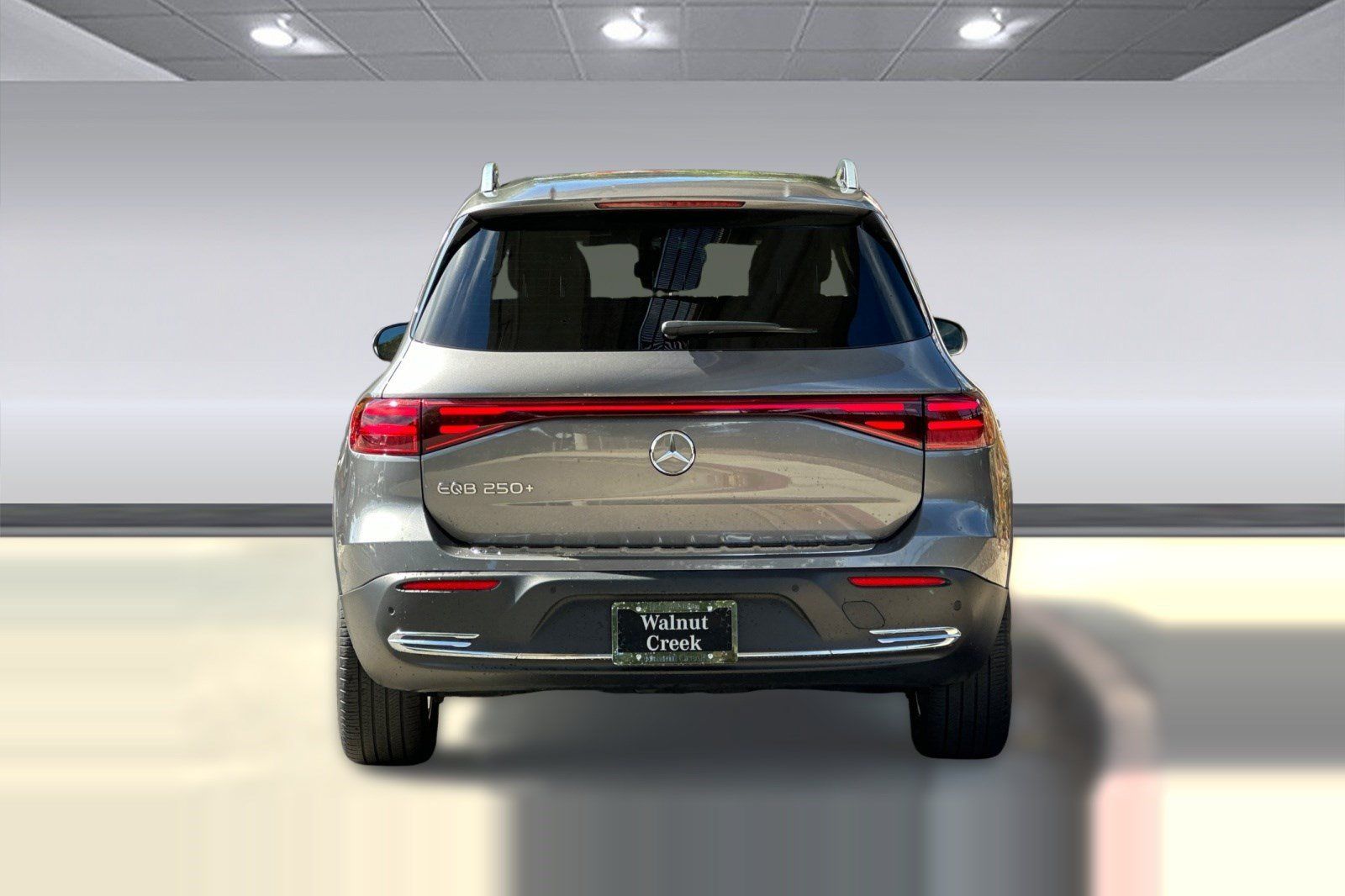 Used 2024 Mercedes-Benz EQB 250+ image 10