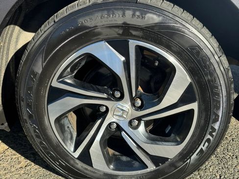 Used 2016 Honda Accord LX image 11
