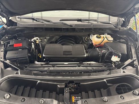 Used 2022 Chevrolet Tahoe Z71 w/ Z71 Off-Road Package image 31