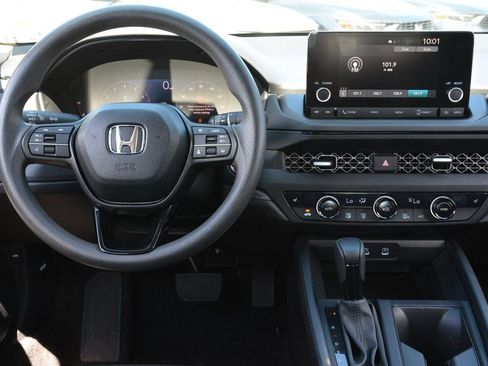 Used 2025 Honda Accord SE image 13