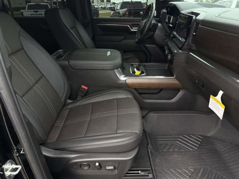 Used 2024 Chevrolet Silverado 3500 High Country w/ High Country Premium Package AWD/4WD image 31