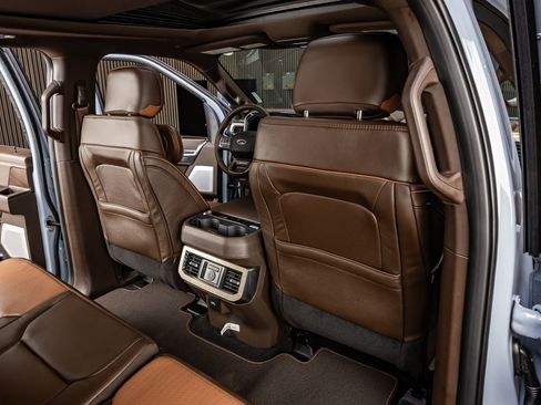 Used 2026 Ford F350 King Ranch w/ Chrome Package image 33